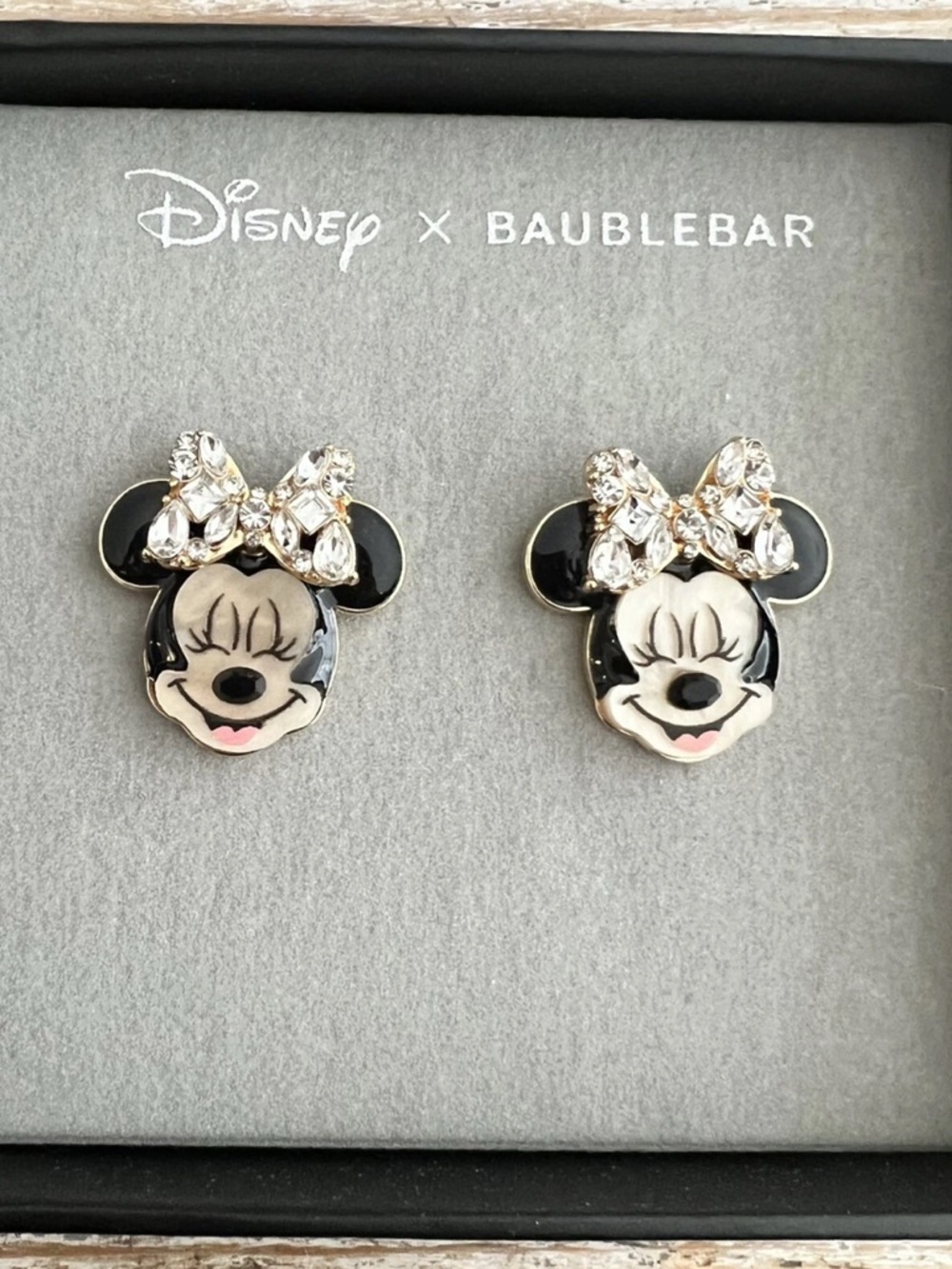 DISNEY X BAUBLEBAR MINNIE MOUSE CRYSTAL BOW EARRINGS GOLD